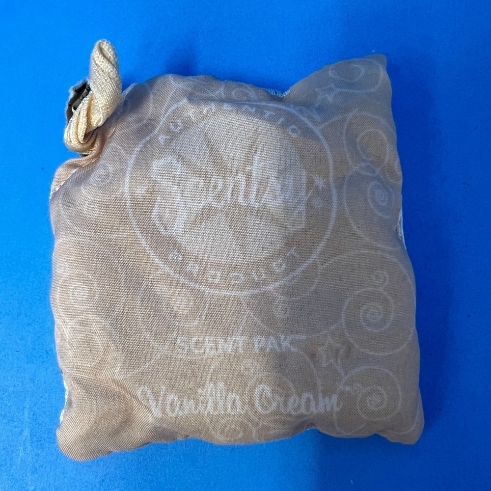 Scentsy Ribbert the Frog Plush 8 Inch Green Retired Scented Buddy Zipper Pouch - Picture 10 of 16